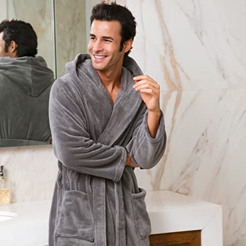 Men’s Fleece Hooded Bathrobe