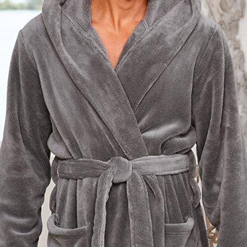 Men’s Fleece Hooded Bathrobe